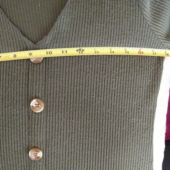 $8 or 3 for 15 dress/tunic olive green - Picture 9 of 9